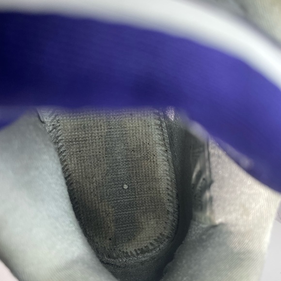 Air Jordan 4 Metallic Purple - Picture 8 of 10